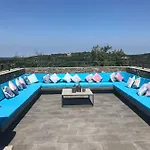 Exceptional 5 Star With Breathtaking Views, Sauna And Fitness