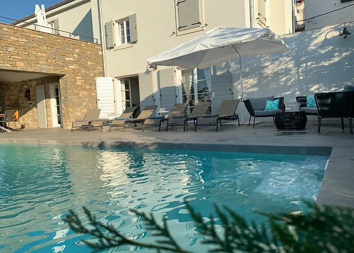 Exceptional 5 Star With Breathtaking Views, Sauna And Fitness * Momjan