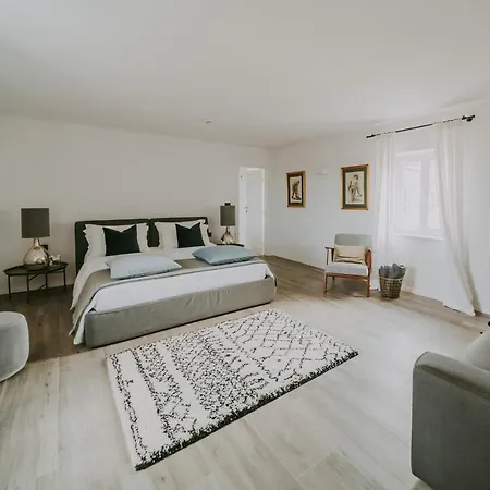 Exceptional 5 Star With Breathtaking Views, Sauna And Fitness Villa Momjan