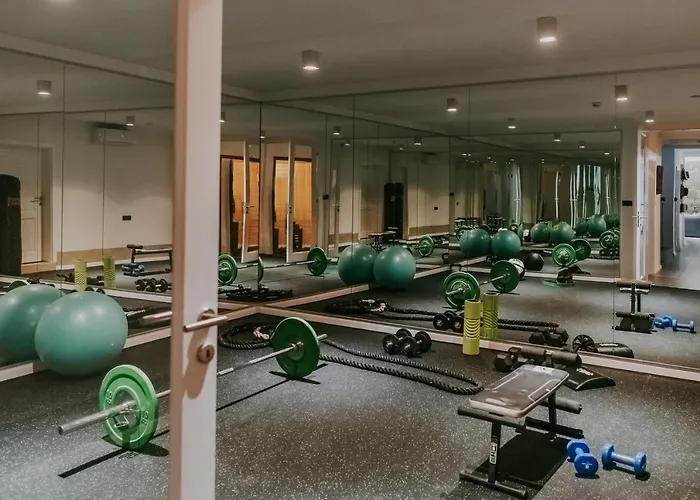 Exceptional 5 Star With Breathtaking Views, Sauna And Fitness *