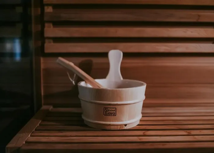 Exceptional 5 Star With Breathtaking Views, Sauna And Fitness